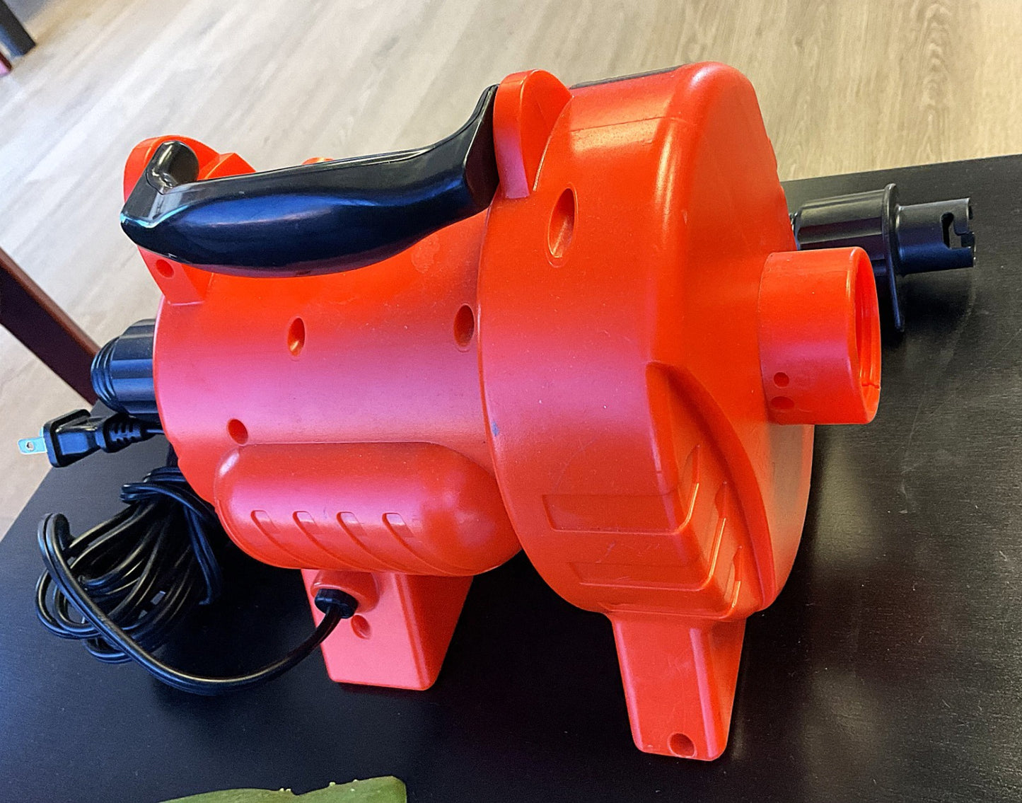 WOW Mega Max Air Pump Electric Inflator for Towables, Boats, Inflatables 3.0 PSI