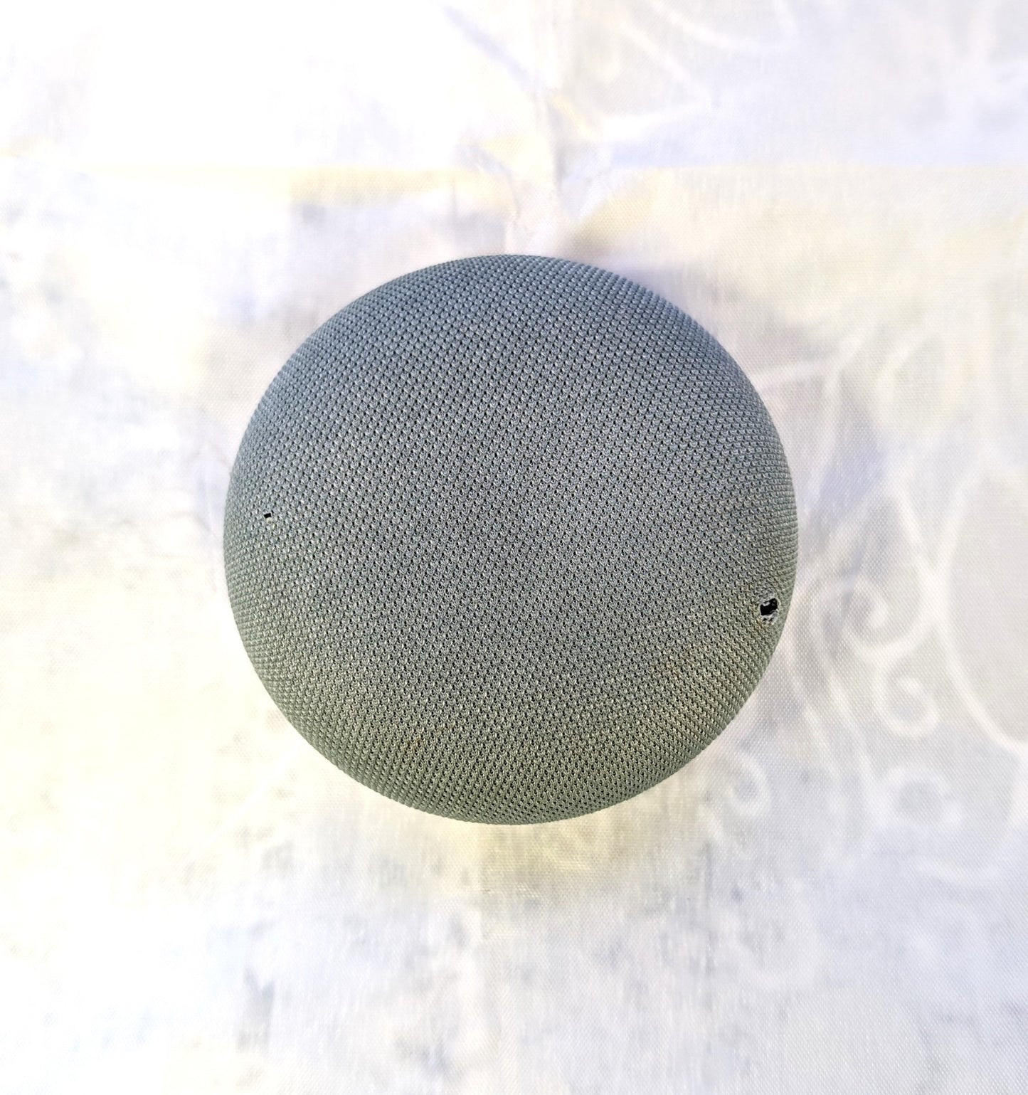 GA00516-US Google Nest Hub BuiltIn Google Assistant Chalk