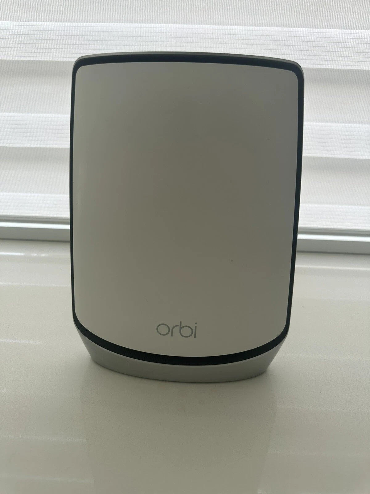 Netgear Orbi RBR840 Router AX5700 Tri-Band WiFi 6 Add-on Mesh Network AX