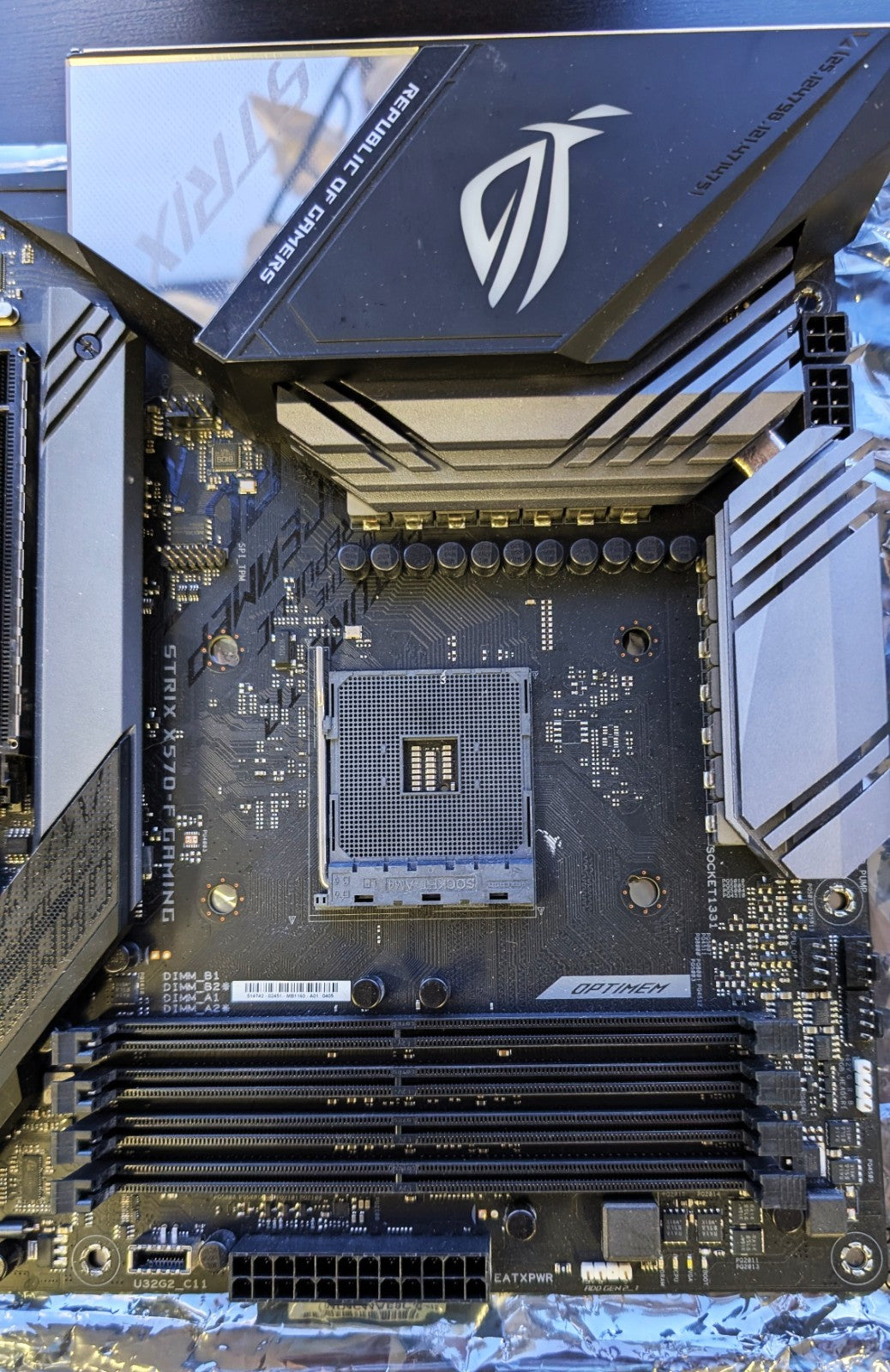 ASUS X570-F ROG Strix Gaming Motherboard – AM4, PCIe 4.0, RGB, M.2, USB 3.2, LAN
