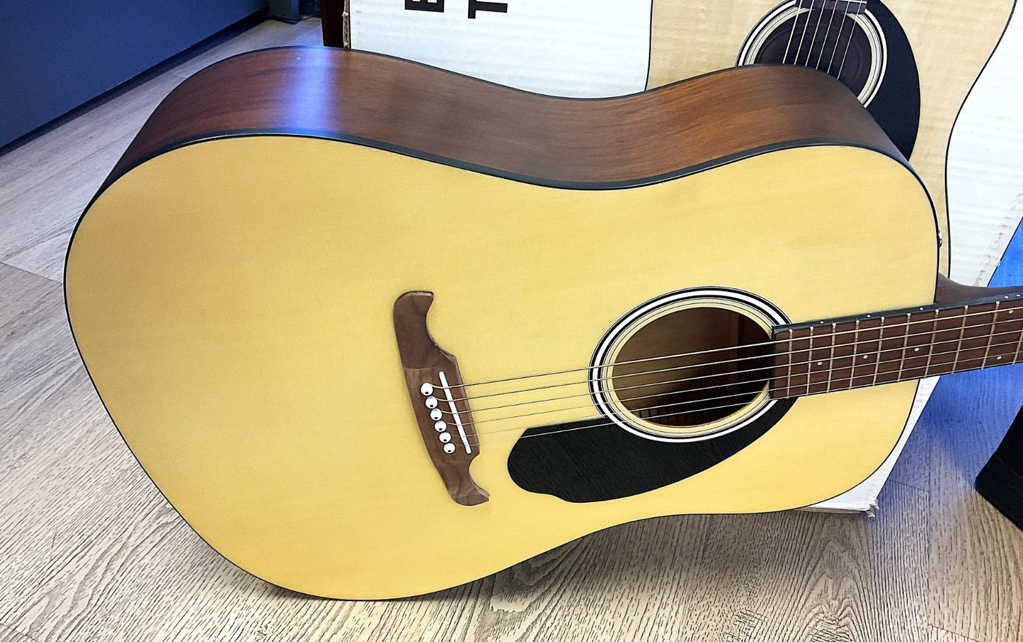 Fender FA-125 Dreadnought Acoustic Guitar Pack Natural w/ Gig Bag & Accessories