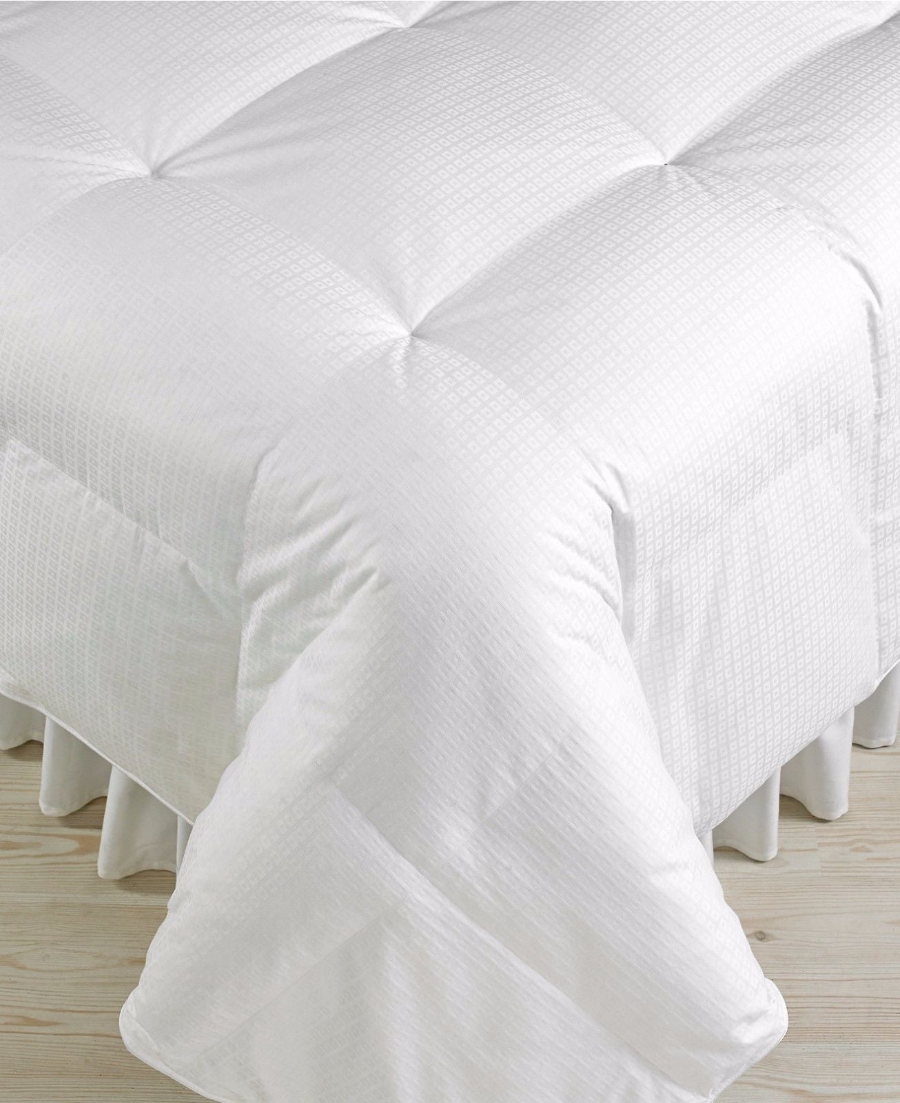 NEW 660 Hotel Collection Light Weight Twin Siberian White Down Comforter