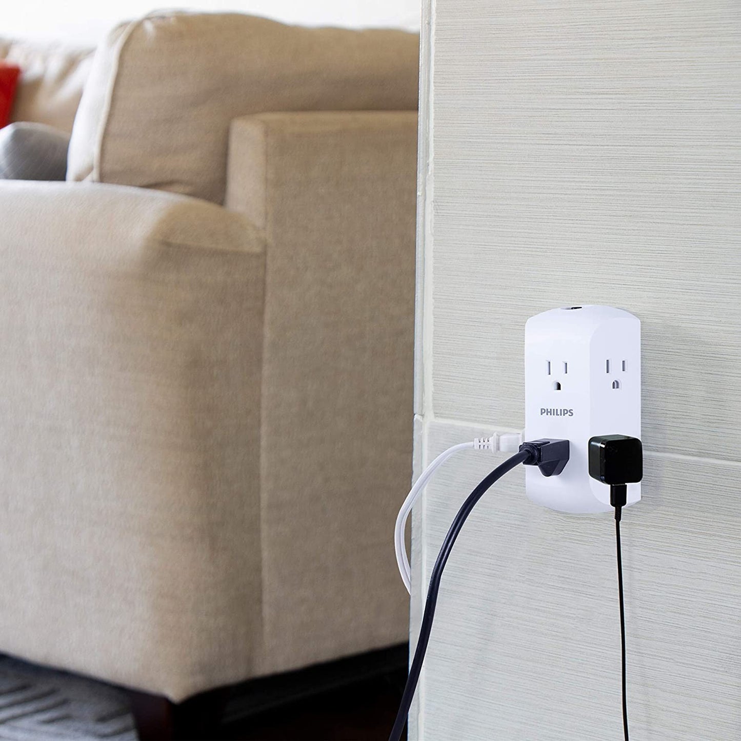 Philips 6-Outlet Wall Tap Extender – Grounded, Circuit Breaker, White