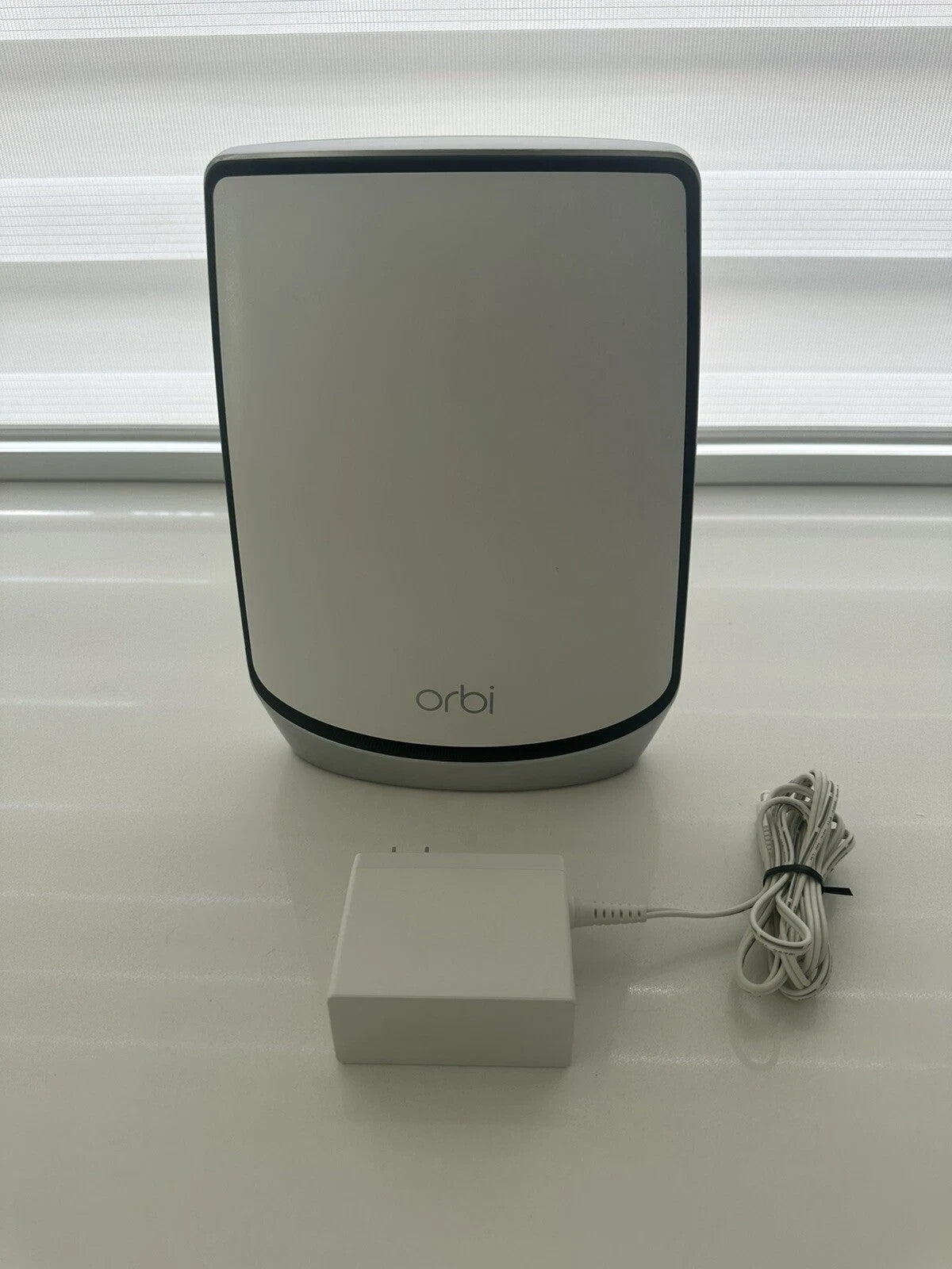 Netgear Orbi RBR840 Router AX5700 Tri-Band WiFi 6 Add-on Mesh Network AX