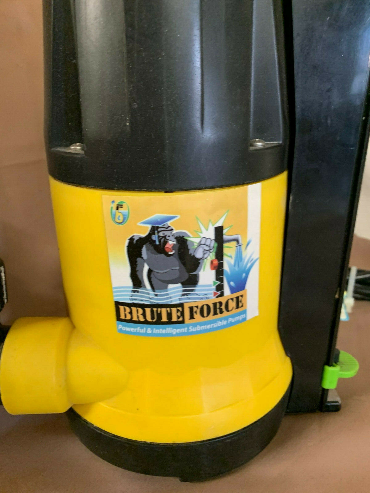 Brute Force 450 GPH Automatic In-ground Pool Winter Cover Pump