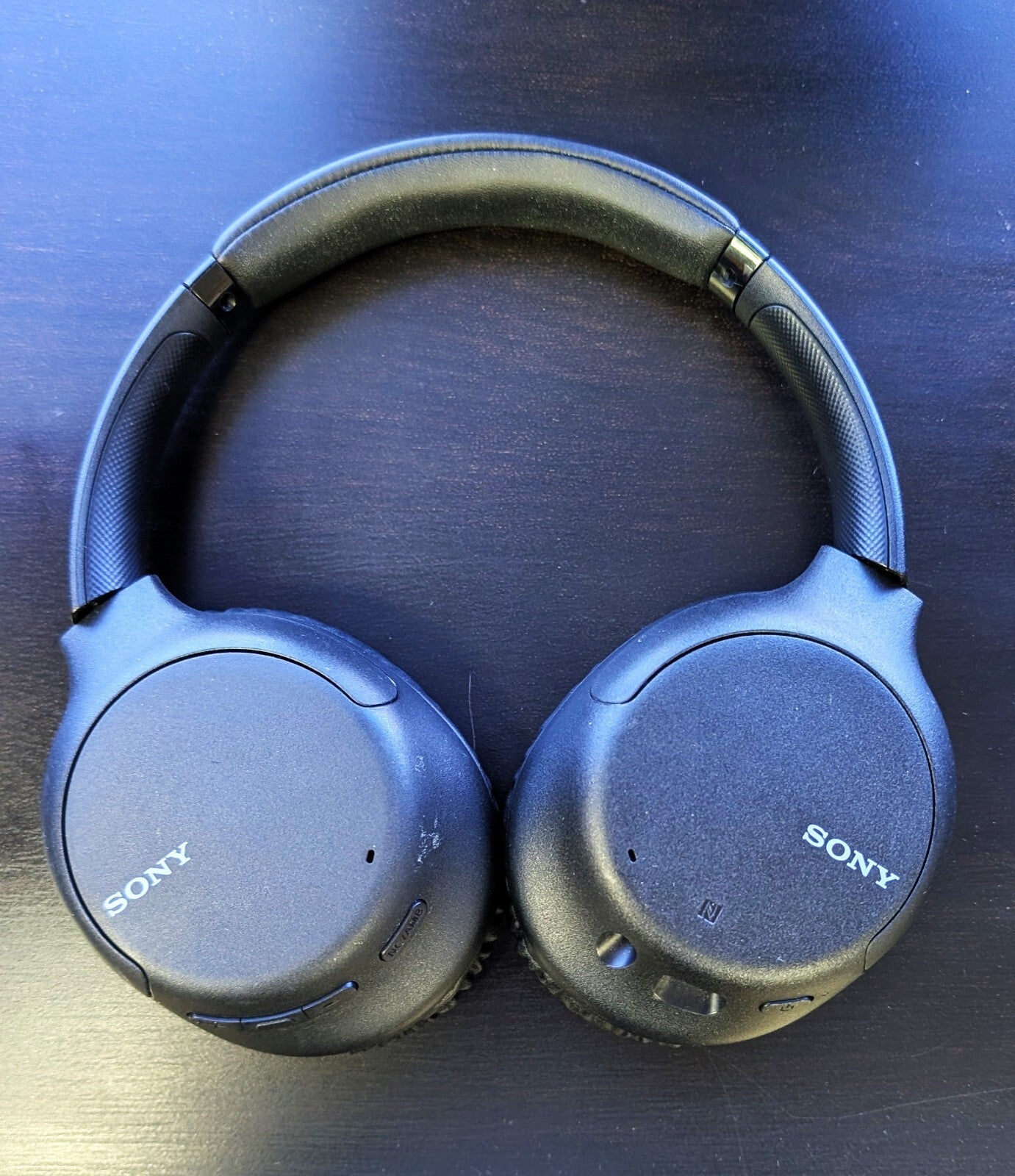 Sony WHCH710N Noise Canceling Headphones Wireless Bluetooth Over Ear Headse