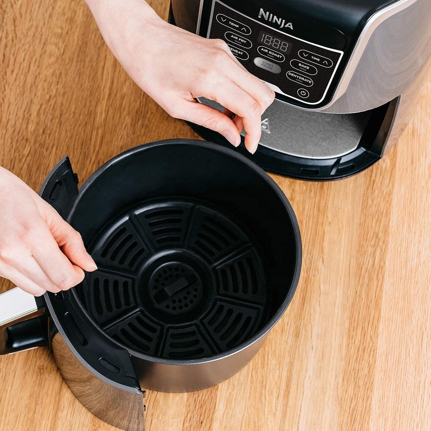 Ninja AF150AMZ Air Fryer XL – 5.5 Qt, Air Roast, Bake, Reheat, Dehydrate – Grey