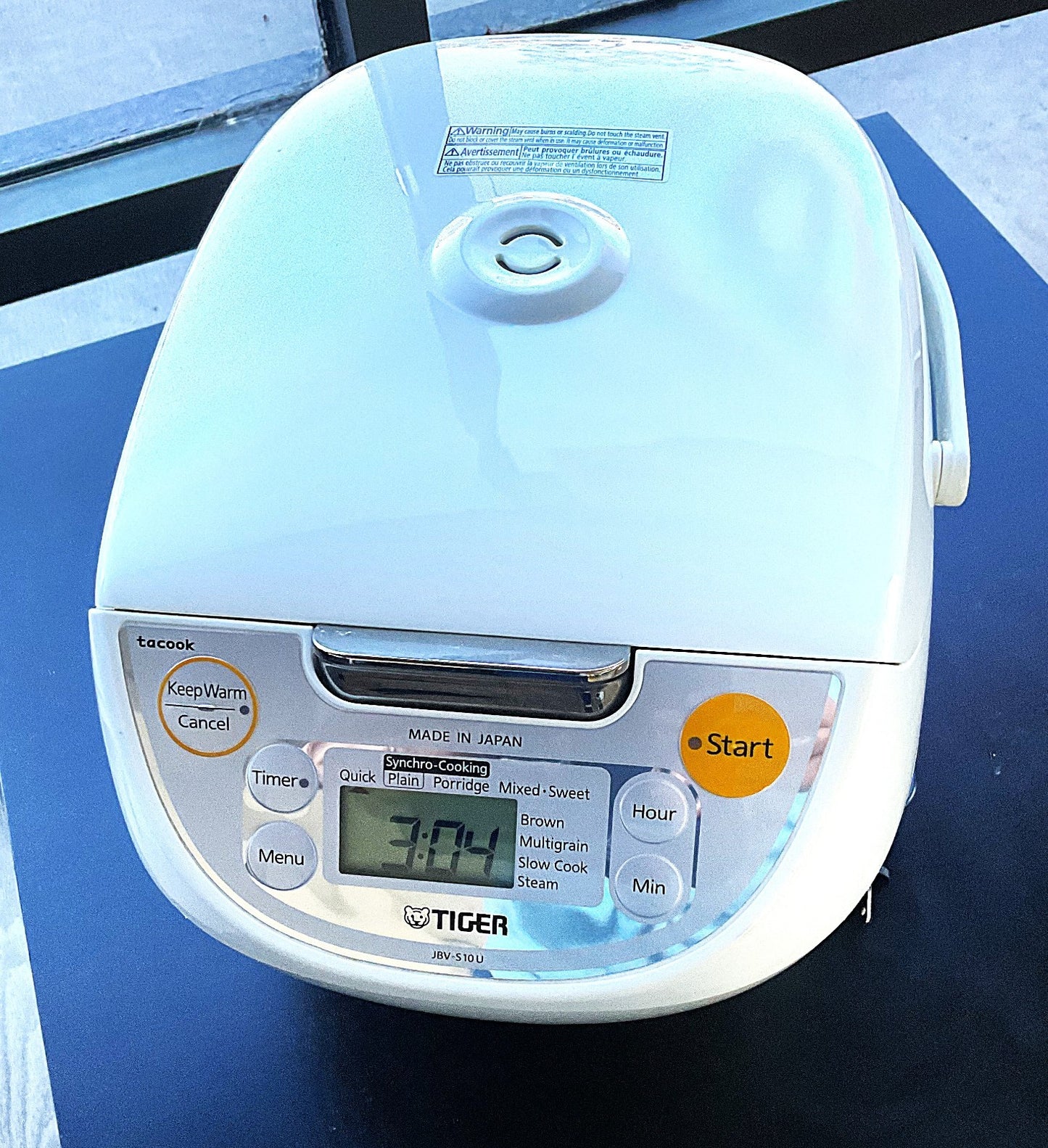 Tiger JBV-S10U Rice Cooker with Tacook Cooking Plate - 5.5Cups - Made in Japan