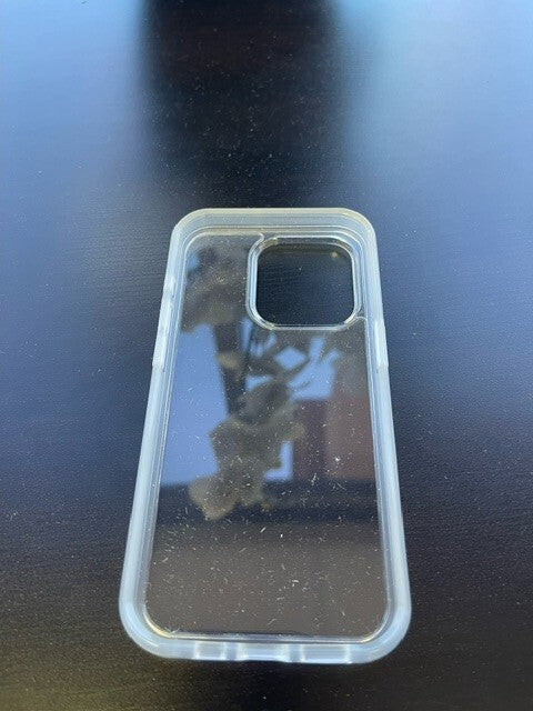 CLEAR OtterBox iPhone 15 Pro Only Symmetry Series