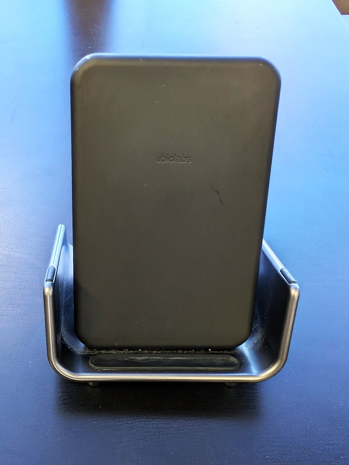 AWC1073 OEM Ubiolabs universal wireless charging mobile phones