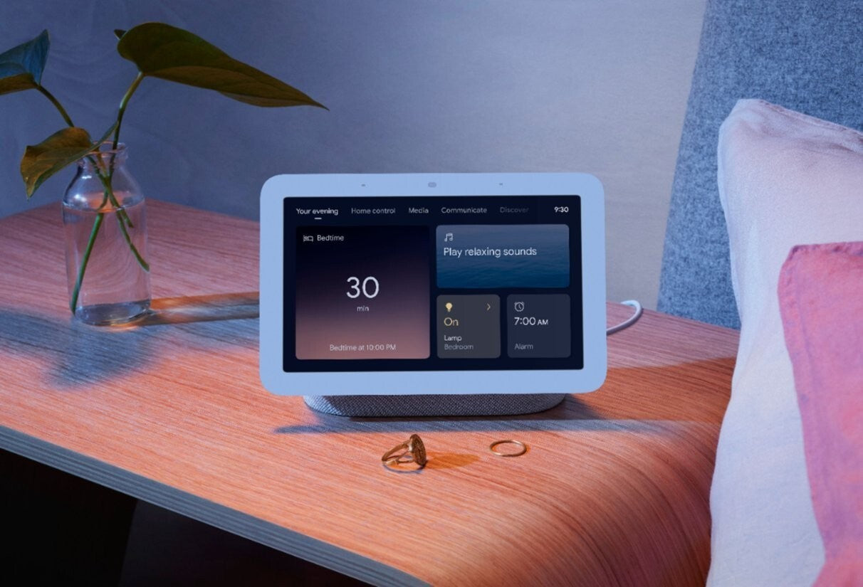 Nest Hub 7” Smart Display with Google Assistant (2nd Gen) - Chalk