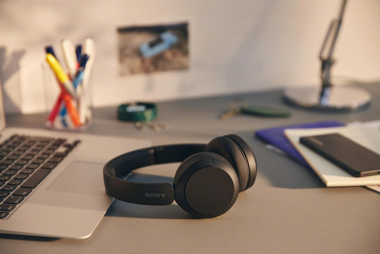 Sony WH-CH520 Bluetooth Headphones Mic 50H Battery Life Quick Charge Black