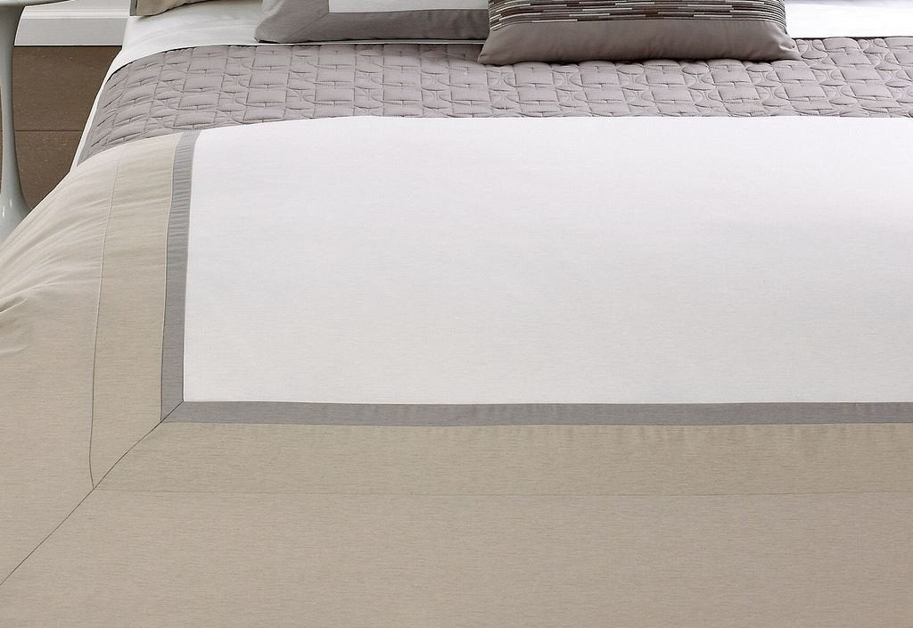 Hotel Collection Modern Block 400T King Comforter