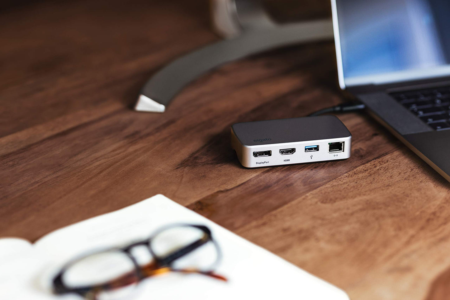 Elgato Thunderbolt 3 Mini Dock - with Built-In Thunderbolt Cable, 40 GB/s, Dual 4K Support, USB 3.1 Gen 1, Gigabit Ethernet